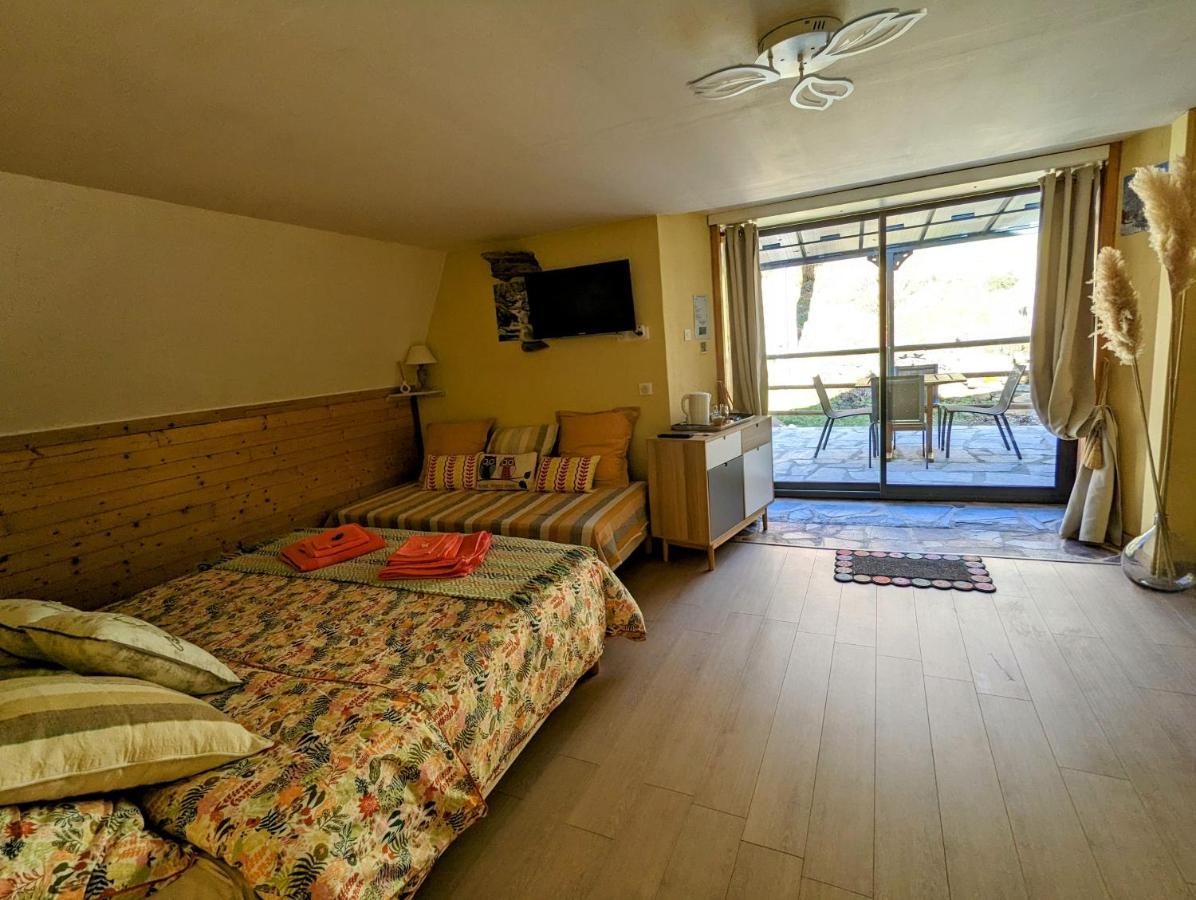 Chambres D'Hotes Le Lepadou-Bas Saint-Chely-d'Aubrac Ngoại thất bức ảnh