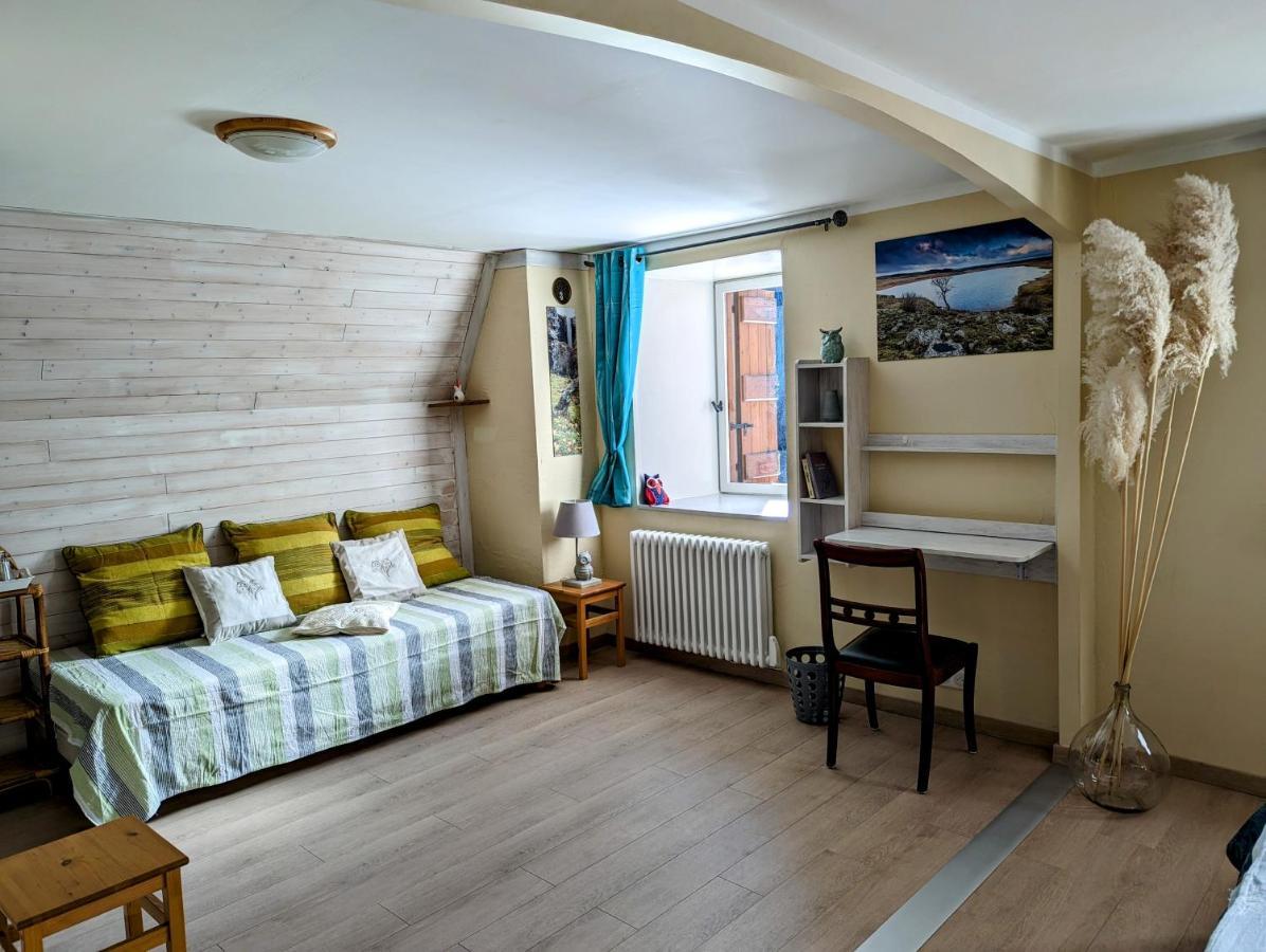 Chambres D'Hotes Le Lepadou-Bas Saint-Chely-d'Aubrac Ngoại thất bức ảnh