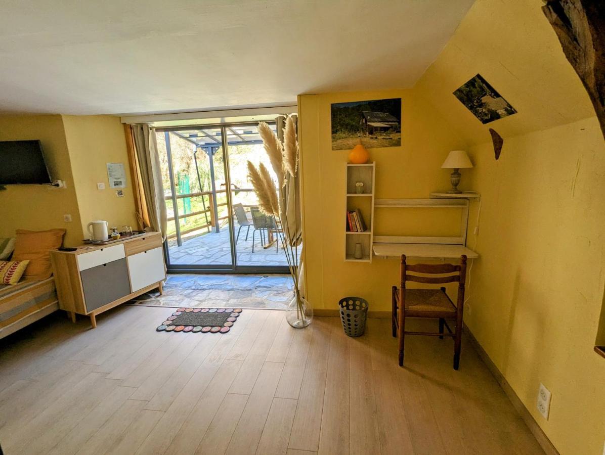 Chambres D'Hotes Le Lepadou-Bas Saint-Chely-d'Aubrac Ngoại thất bức ảnh